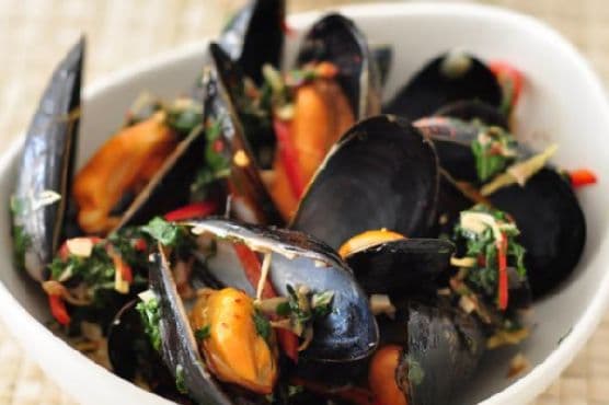 Thai-Style Mussels recipe